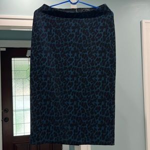 Banana Republic Size 4 Pencil Skirt